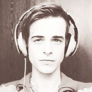 Meet your Posher, Cameron